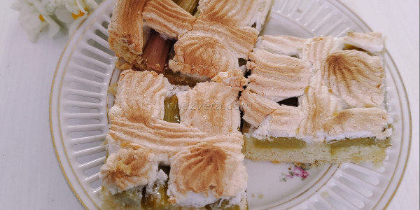 Rhubarb meringue pie - Chevera