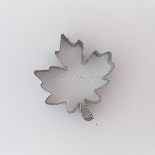 Cookie Cutter Maple Leaf – large
