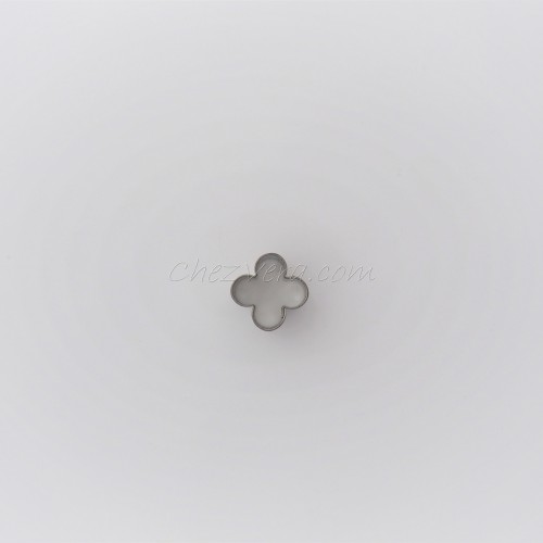 Cookie Cutter Flower with 4 petals II – small