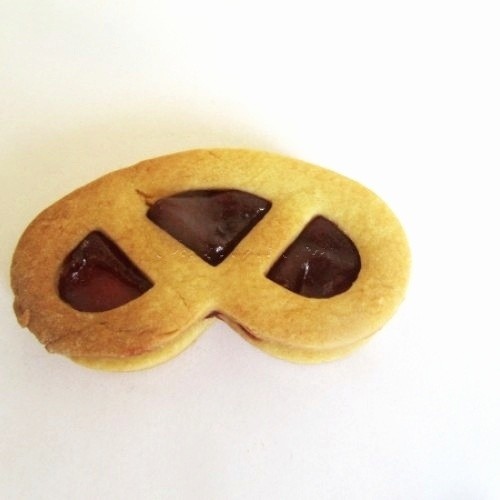 Linz Cookie Cutter - Pretzel with Ejector