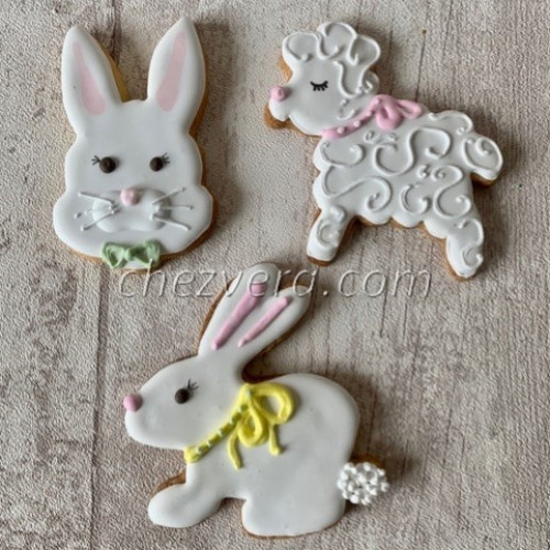 Cookie Cutter Bunny (sitting) large II